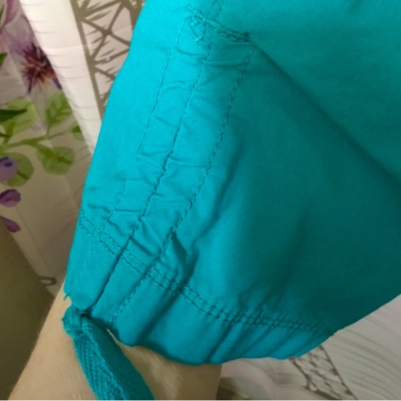 Gloria Vanderbilt Missy Teal Cargo Capris Size 4P Drawstrings Leg Elastic Waist - Picture 2 of 10